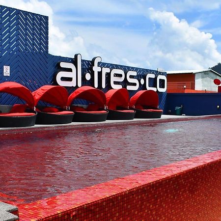 Alfresco Phuket Hotel Patong Buitenkant foto
