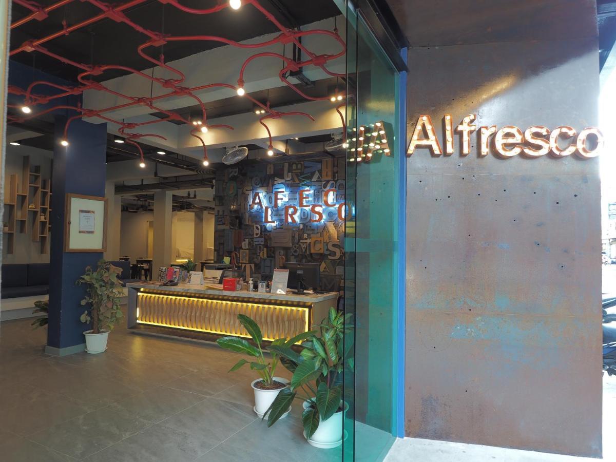 Alfresco Phuket Hotel Patong Buitenkant foto