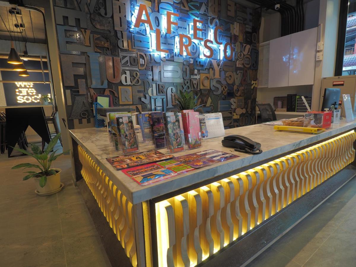 Alfresco Phuket Hotel Patong Buitenkant foto