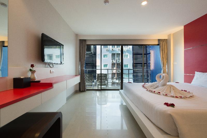 Alfresco Phuket Hotel Patong Buitenkant foto